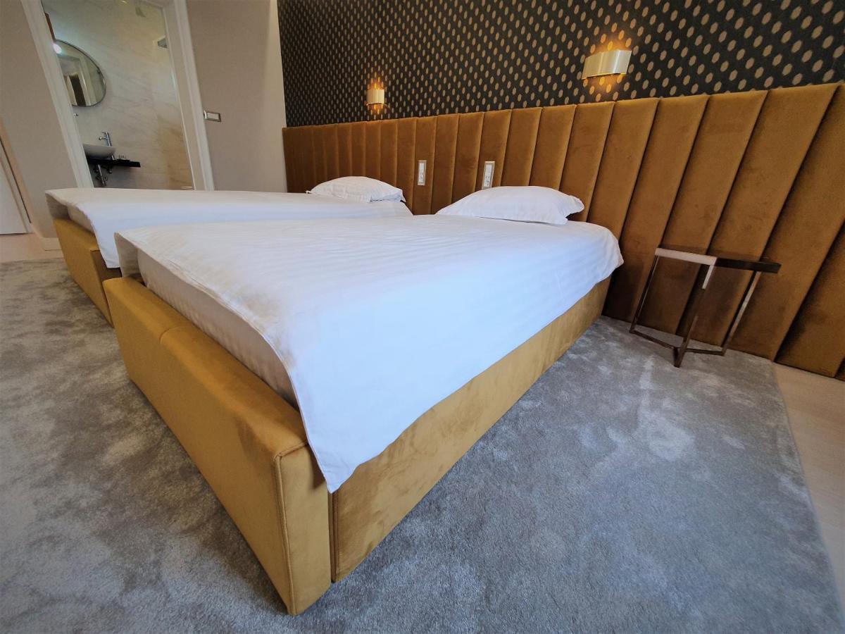 Casa Campeanu Hotell Glod  Eksteriør bilde